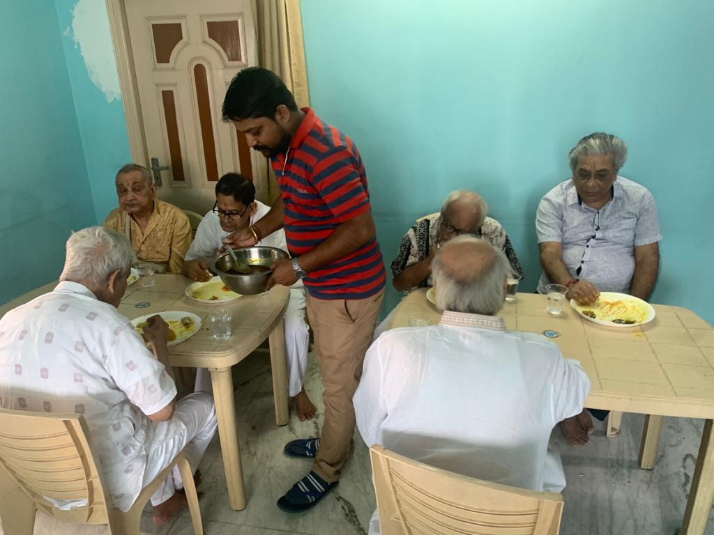 old age home monthly cost in kolkata