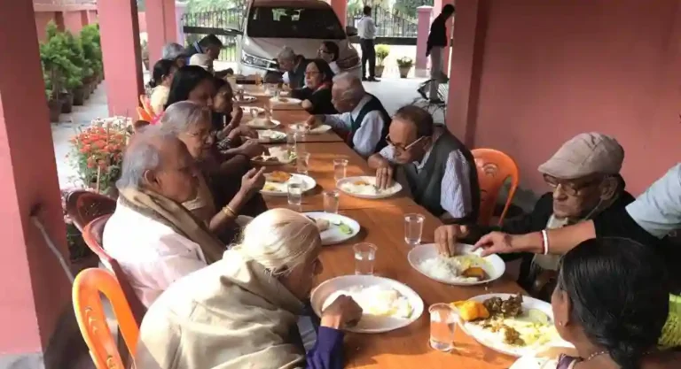 Old Age Home in Kolkata with Bengali Culture & Food 1 old age home in Kolkata with Bengali culture & food
