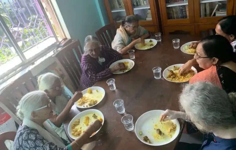 Pure Vegetarian Old Age Home Facilities in Kolkata 1 Pure vegetarian old age home Kolkata