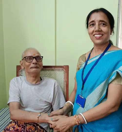 Meal service for seniors at old age home Kolkata