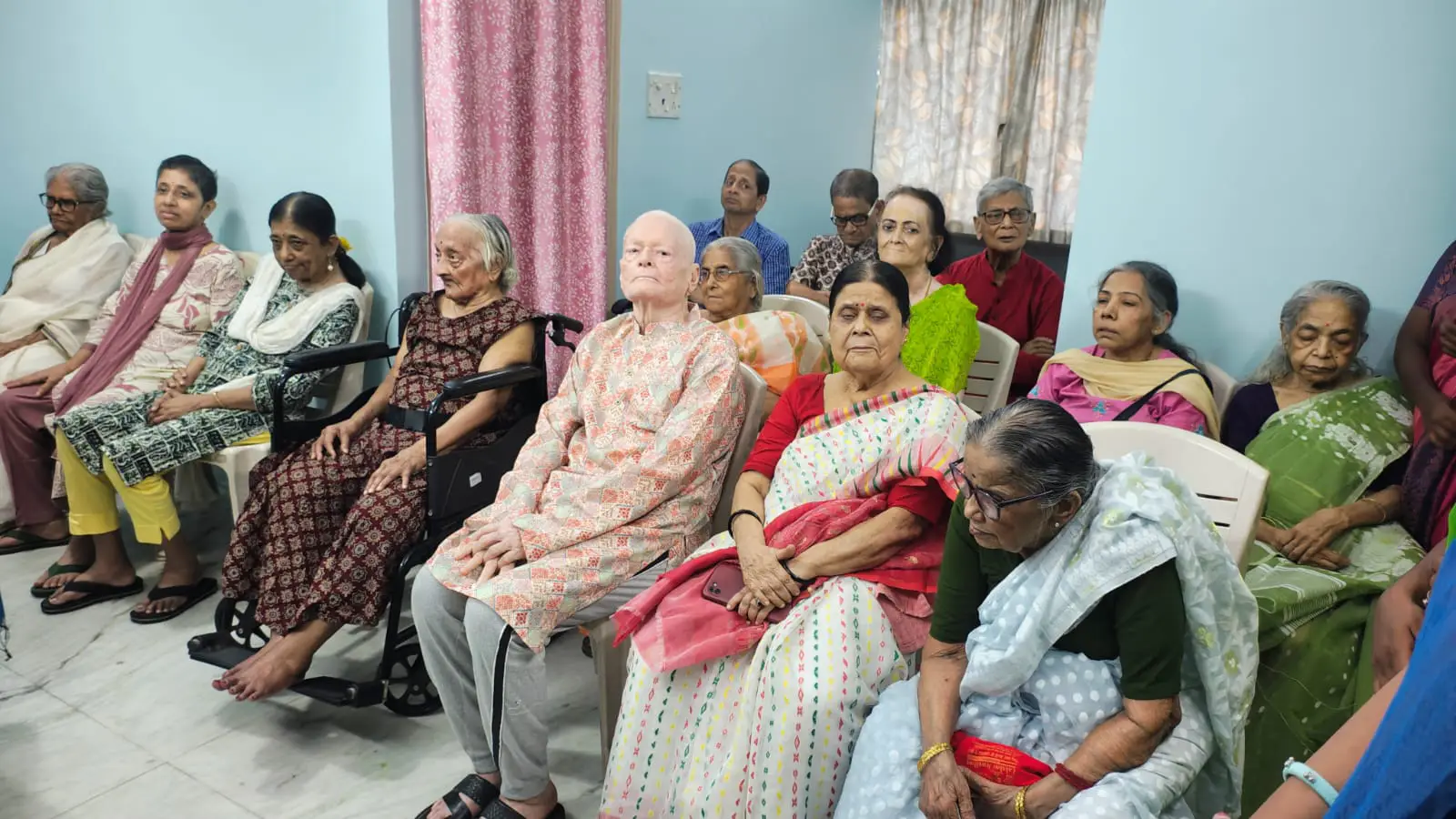 Home Safety Guide 1 Home safety guide for seniors - safe elderly living environment